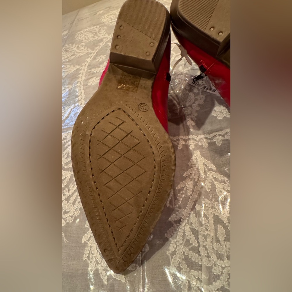 NWT GABRIELLA MADE IN ITALY RED LEATHER CROC EMBOSSED BOOTIES. SIZE: 38 - Picture 13 of 15
